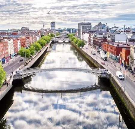 Modish Overlooking River Liffey Διαμέρισμα *